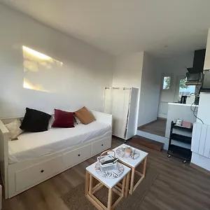 https://studio-sur-castelginest.midi-pyreneeshotels.com
